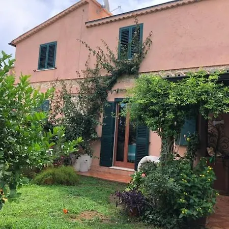 Casale Ristrutturato 3 Km Tropea Апартаменты Санта-Доменика