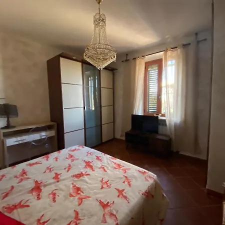 Casale Ristrutturato 3 Km Tropea Апартаменты *