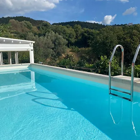 Апартаменты Casale Ristrutturato 3 Km Tropea