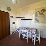 Casale Ristrutturato 3 Km Tropea Διαμέρισμα *